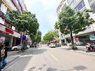 Bán toà nhà mặt phố trương công giai 100m  7 tầng  có hầm  vỉa hè 4m  giá 66 tỷ ( có giảm )