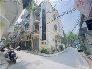 Phân lô vip  hoàng quốc việt  7 tầng thang máy  ô tô tránh  vỉa hè 2 bên  ngõ thông