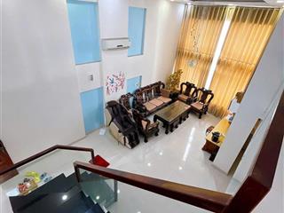 Cần bán nhanh lofthouse 220m2. tầng cao thoáng mát, sổ hồng công chứng ngay, thương lượng chính chủ