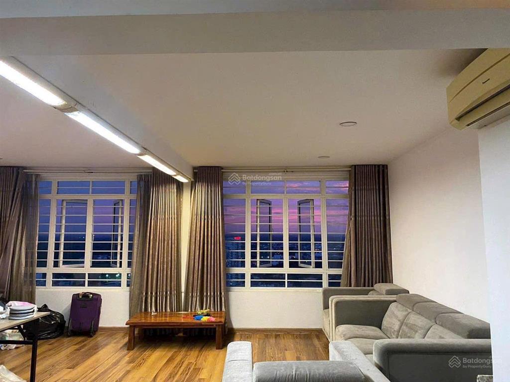 Bán căn hộ lofthouse 2 tầng phú hoàng anh. 140m2, tầng cao view thoáng, có sổ, thương lượng giá tốt