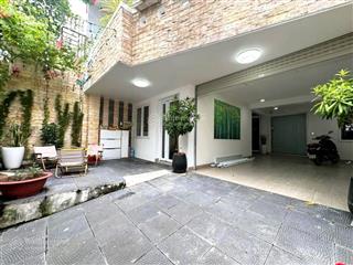 * biệt thự mini văn phòng hxh hoàng hoa thám  156m2 chỉ 23 tỷ  3 tầng ngang 7.2m có gara ô tô