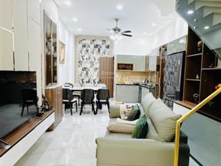 * bán nhà mặt tiền kinh doanh luxury tân định quận 1  dt 63 m2 ngang 4m nở hậu đẹp giá 18.5 tỷ