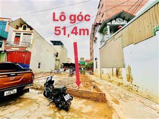 Lô góc 51,4m giáp ngọthị trấn chúc sơn phường chương mỹ
