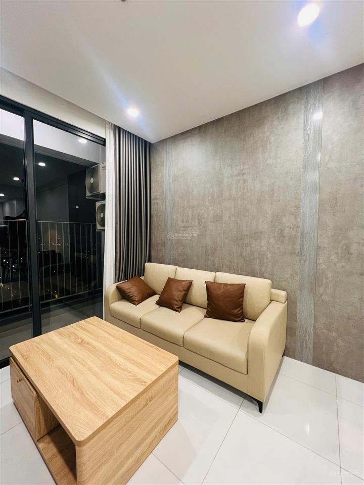 Cho thuê căn hộ chung cư the emerald golf view  căn hộ 2pn full nội thất  giá thuê chỉ 10 triệu