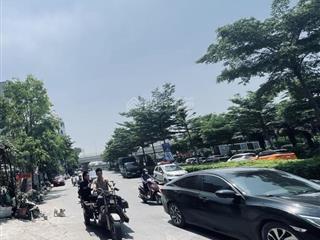 Đất mặt phố, đường đôi đẹp nhất xuân đỉnh, gần nút giao trục đường lớn, vỉa hè, kinh doanh