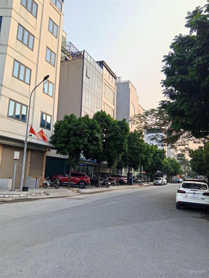 Siêu phẩm toà văn phòng 95m, 8 tầng thang máy trịnh văn bô  trần hữu dực! lô góc 3 mặt oto tránh