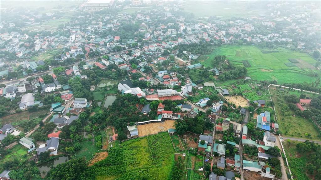 Mảnh đất trục chính kinh doanh sát ql21 gần khu công nghệ cao hòa lạc và đường cao tốc ga đường sắt