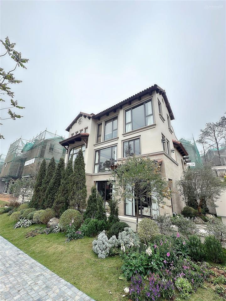 Chủ nhà cần tiền gửi bán em căn bt song lập 225m2, giai đoạn 2 phân khu valley park, view yên tĩnh