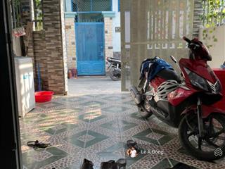 Nhà 2 tầng dt 60,8m2. hxh, cách đường phạm văn đồng chỉ 500m. hoàn công đầy đủ. hỗ trợ bank