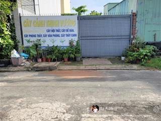 Ngay gametro bình thái,vành đai 2! dt120m2,vuông vức,ngang 7m.vị trí siêu đẹp