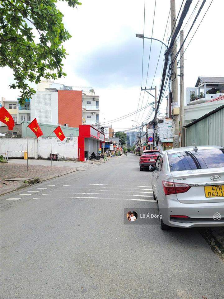 Nhà 1t1l dt 105,3m2 ngang 5m. cách gametro bình thái 500m. mtkd đường 10m