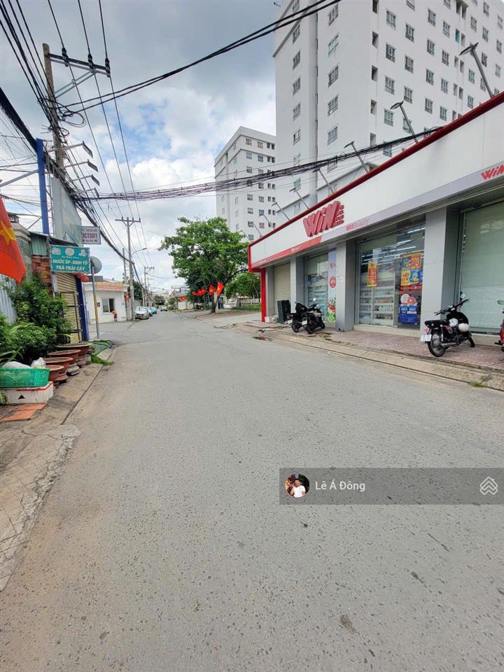 Nhà 1t1l dt 105,3m2 ngang 5m. cách gametro bình thái 500m. mtkd đường 10m