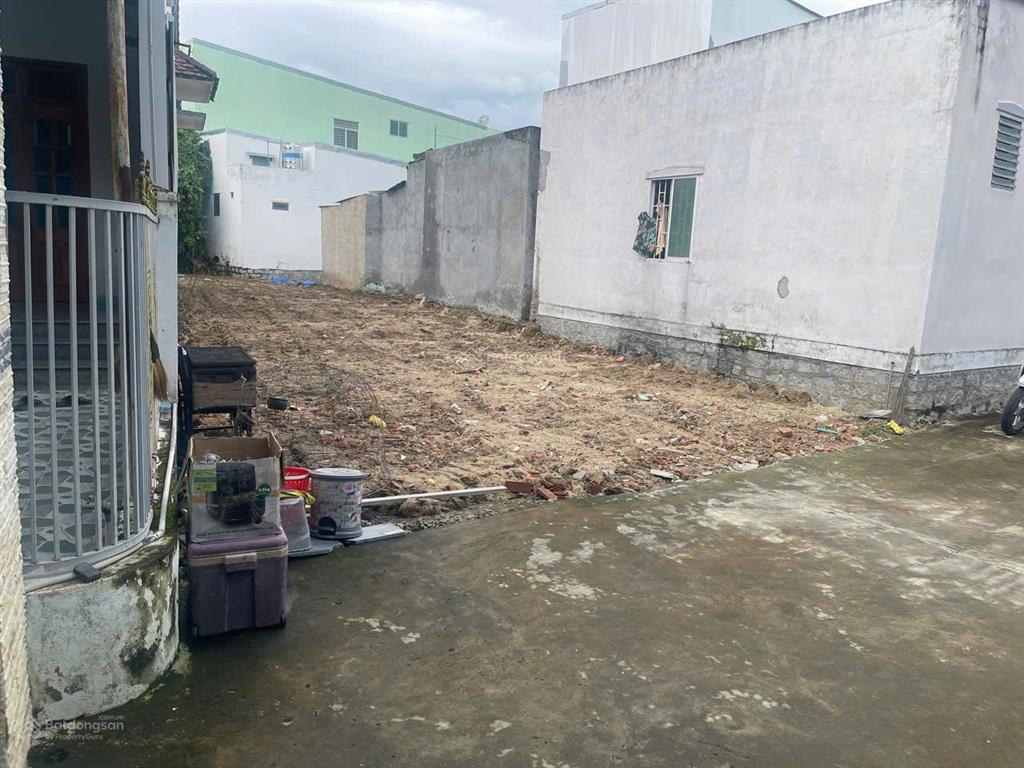 Hạ 250tr bán nhanh tuần  đất ô tô tây nha trang 172m² có 100m² thổ cư sổ hồng