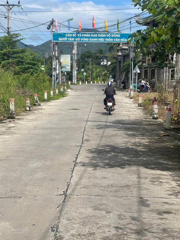 Hạ 250tr bán nhanh tuần  đất ô tô tây nha trang 172m² có 100m² thổ cư sổ hồng