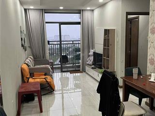 Cần nhượng lại hợp đồng thuê căn 2pn 69m2 full nt ban công đông nam giá chỉ 8tr8