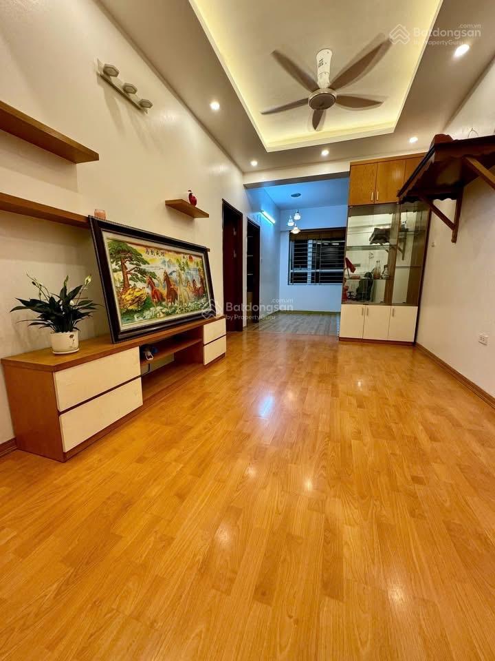 Cần bán gấp căn chung cư phố cổ nhuế nhà đẹp đầy đủ công năng gần phố tiện ích khu vip