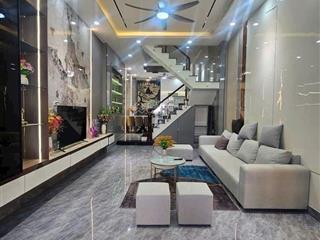 Nhà đẹp 4tầng, tặng full nội thất. 4x17m. hxh quay đầu sát mt bùi quang là, gò vấp. chỉ 8tỷ4 còn tl