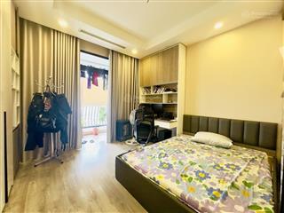 Bán căn hộ cao cấp royal city. thiết kế sang trọng gồm 3 ngủ + 2 wc + 2 ban công thoáng mát.
