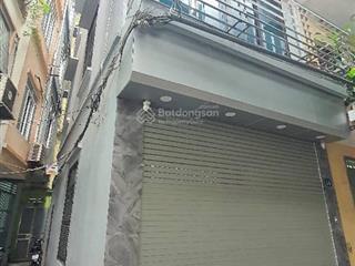 Bán nhà mạc thị bưởi lô góc 2 mặt thoáng, gần đường ô tô. thiết kế 4 tầng chắc chắn sân để xe ngoài