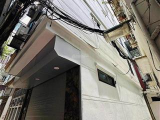 Lô góc tôn đức thắng mới đẹp. vị trí đỉnh cao gần phố gần chợ . mở 3 mặt thoáng  mặt nào cũng xinh