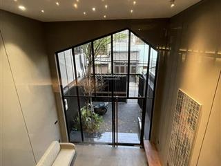 Tòa nhà văn phòng view bason ở mt nguyễn ngọc phương, bt  7 tầng dt4.7x17m cn82m2. giá 23.5 tỷ tl