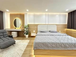 Vào ở ngay nhà siêu đẹp hxh ở khu phố phan xích long, pn  dt4x15m cn 60m2 kc 5tst. giá 13.5 tỷ
