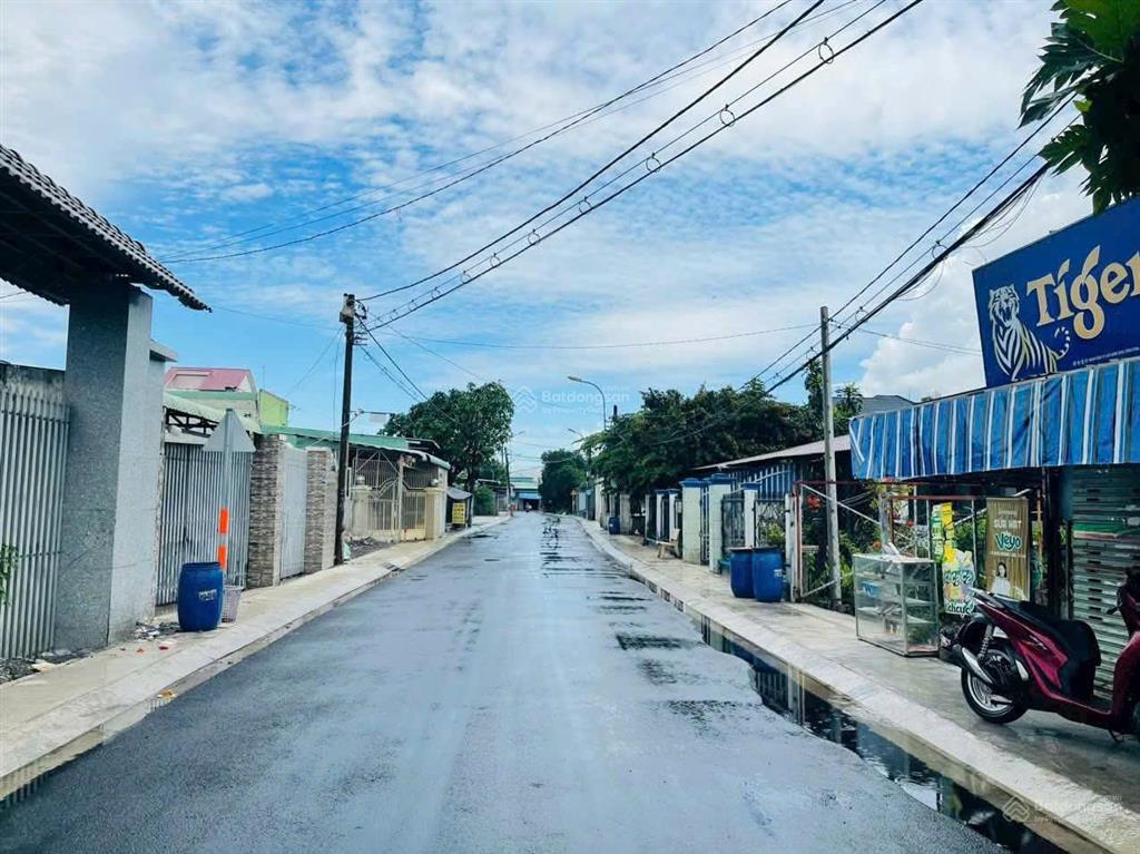 Bán gấp lô đất đường nguyễn phong sắc, thị trấn củ chi, hcm, 277m2 (có 105m2 thổ cư), nhựa lớn, shr