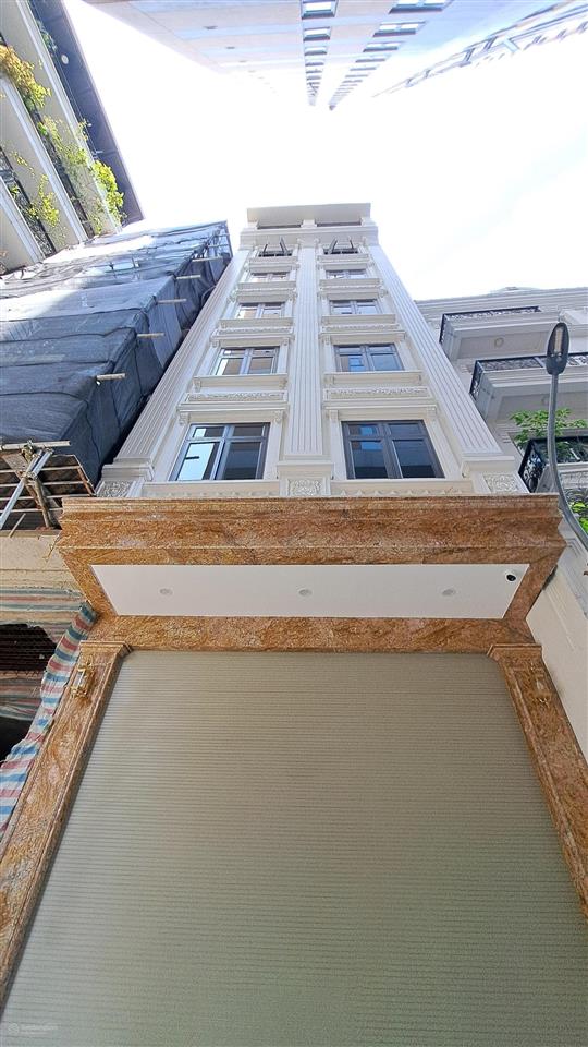 Bán nhà hoàng quốc việt phân lô ô tô 69m2, 6 tầng, 23 tỷ 5