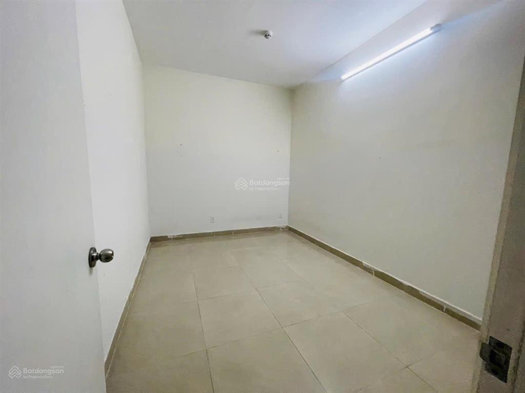 Căn hộ cho thuê ở topaz home 2 t89/2026  nhà trống, có máy lạnh và full nội thất