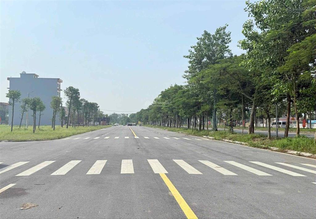 Bán đất đấu giá mặt đường 100 mét, tam đồng mê linh, hà nội. vị trí đắc địa, trái tim của mê linh