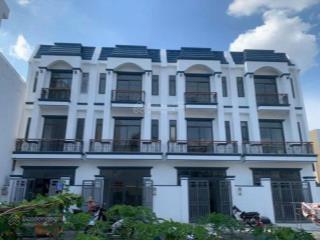 Bán gộp 4 căn liền kề, đường nhựa 6m, tổng 18,5 tỷ, ngang 20m, nguyễn duy trinh quận 2