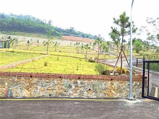 Lô góc hiếm phú mãn quốc oai 278,6m2 sổ đỏ chào tay, giá chào 5tỷ.