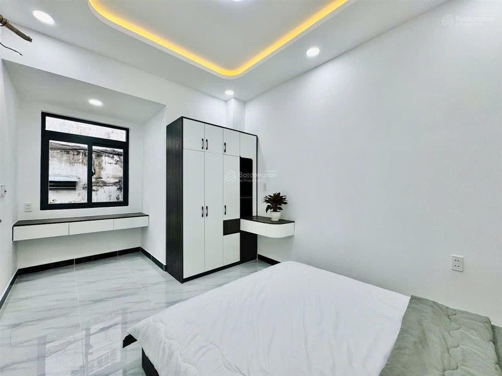 Bán căn nhà gần đại học tài chính kinh tế ngay phan văn hân, p17, bình thạnh. 51,75m2