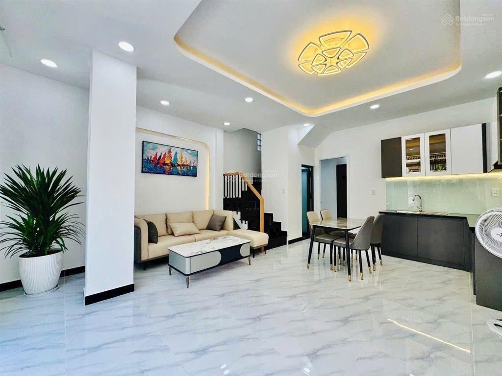 Bán căn nhà gần đại học tài chính kinh tế ngay phan văn hân, p17, bình thạnh. 51,75m2