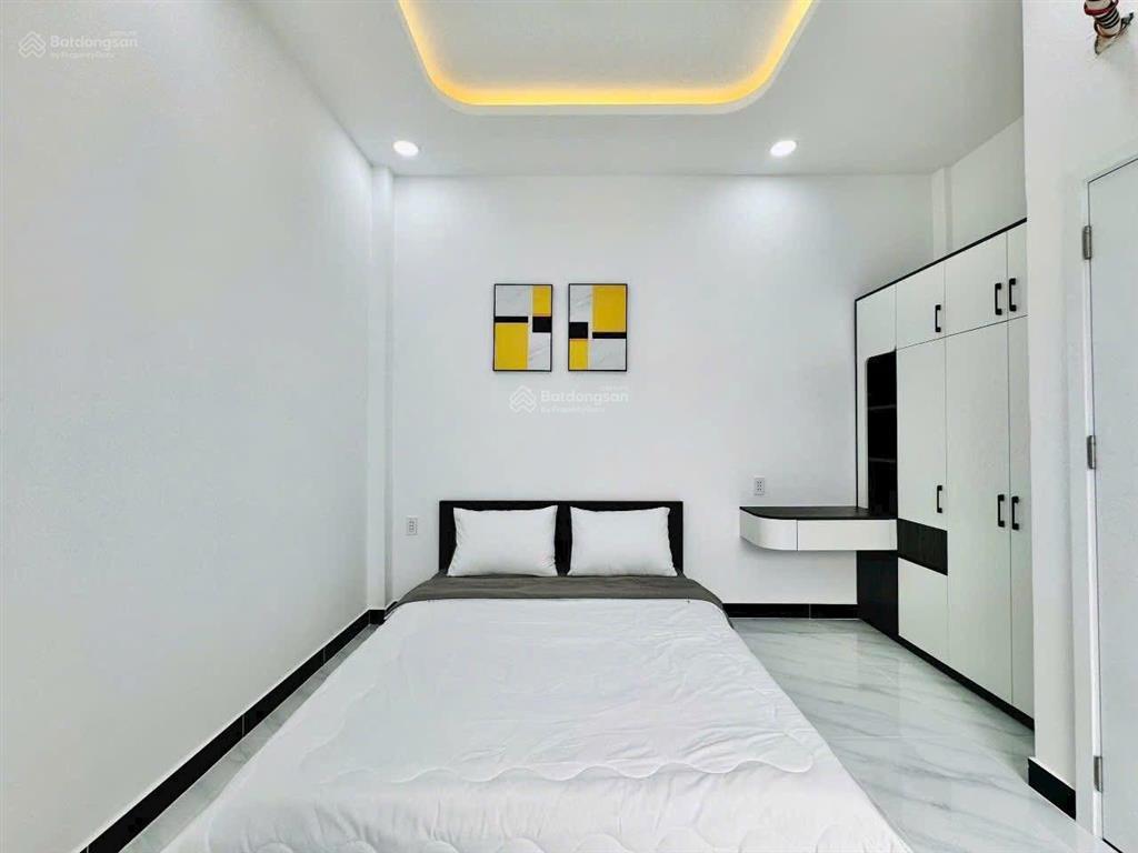 Bán căn nhà gần đại học tài chính kinh tế ngay phan văn hân, p17, bình thạnh. 51,75m2