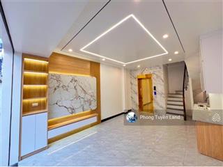 Mậu lương 7 tỷ thang máy  ô tô đỗ sát nhà 20m. ngõ thông xa la nhà 5t full nội thất. pháp lý chuẩn