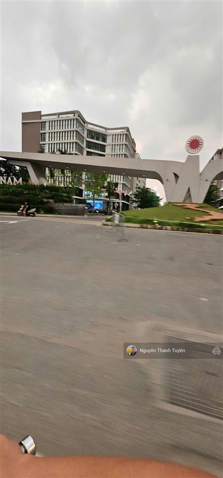 Bán gấp 40m đất phố xốm. gần đh đại nam.nhỉnh 5 tỷ ô tô đỗ gần 30m. khu phân lô cán bộ 100m ra ql21