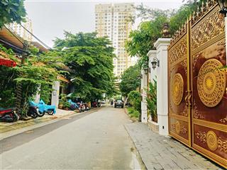 Bán 358m2 khuôn đất nguyễn văn hưởng, đường số 40 phường thảo điền, quận 2, giá tốt thương lượng