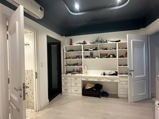 Bán nhanh giá tốt nhà ngang 5m xây 5 tầng thiết kế 5pn full nội thất  võ thị nhờ  vincom q7