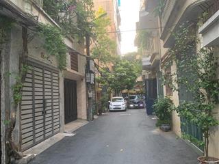 Giảm chào 5 tỷ! vài bước ra phố, đường ô tô, pl 80m2, mt 8m, ngõ thông, giá 18 tỷ