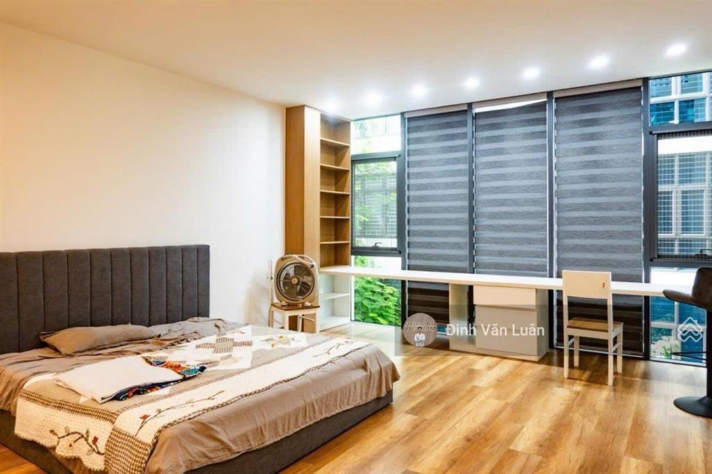 Đường 2 ô tô, sát phố, 2 thoáng, 110m2 x4t, mt 5m, giá 24 tỷ