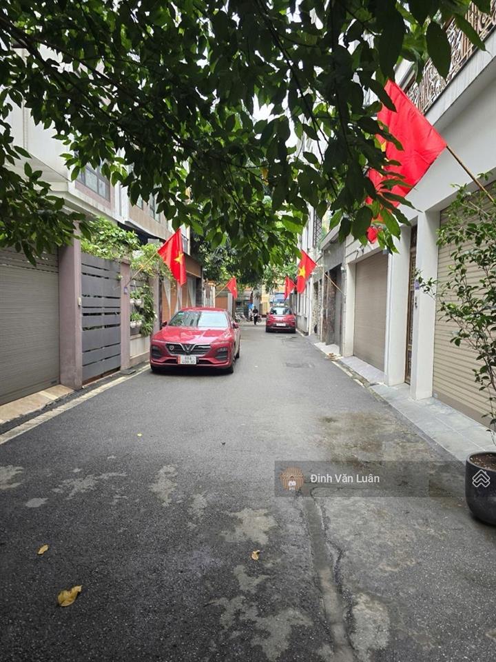 Đường 2 ô tô, sát phố, 2 thoáng, 110m2 x4t, mt 5m, giá 24 tỷ