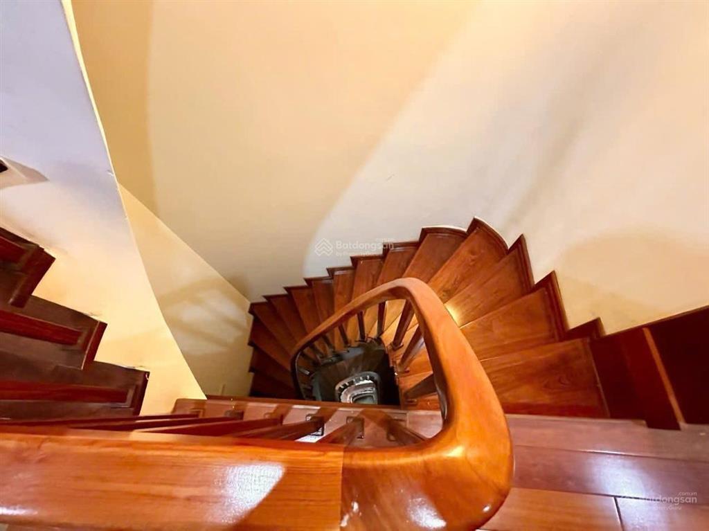 Tòa 9 tầng 2 thoáng! 77m2, mt 6m, giá 49 tỷ