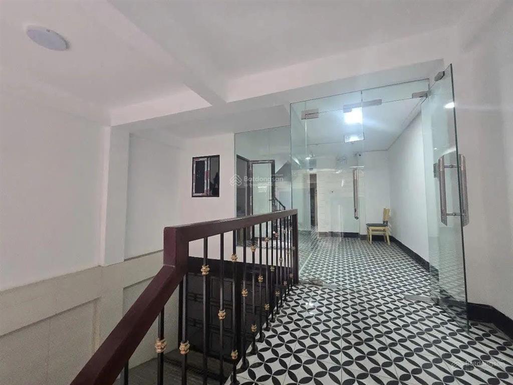 Bán căn dòng tiền phố thành thái gần công viên cầu giấy 8 nổi có hầm 100m2 giá 49tỷ9