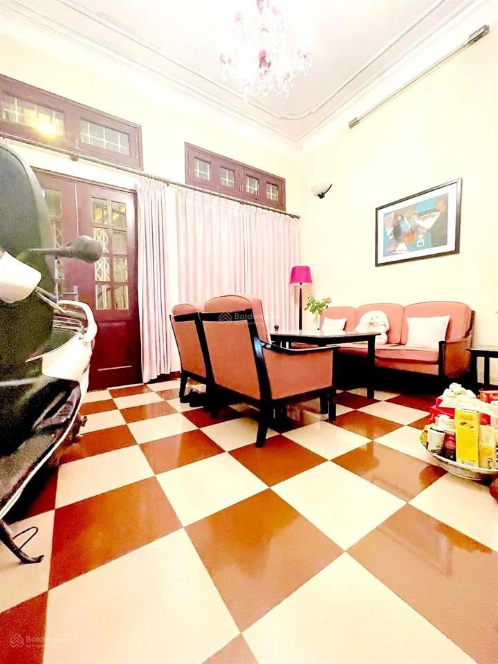 Bán nhà nguyễn văn huyên cầu giấy phân lô ô tô tránh 60m2 giá 21tỷ9