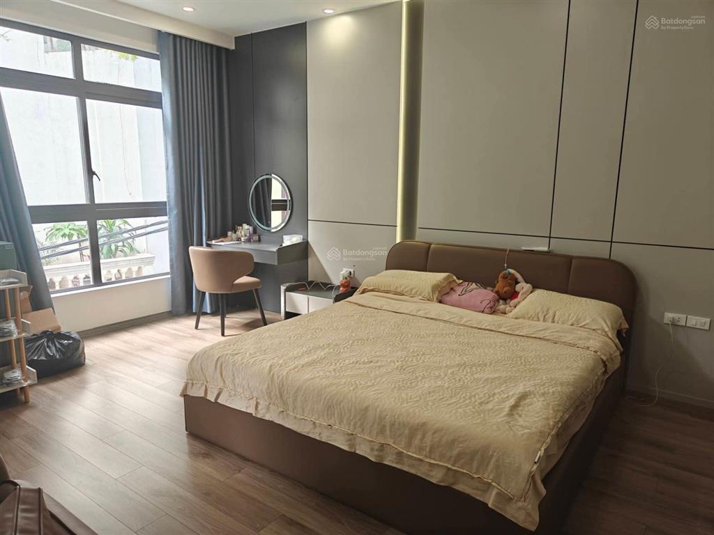 Bán nhà trung kính 7tầng thang máy ga ra ô tô ngõ thông 70m2 giá 23tỷ