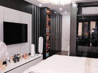 Phân lô vip hoàng văn thái  ô tô tránh  thang máy  nhỉnh 12,x tỷ.