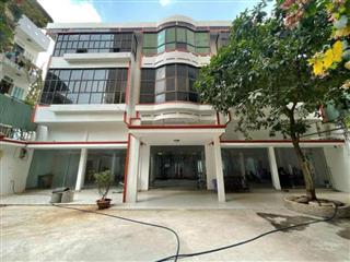 Siêu phẩm bán nhà tản viên, q.tân bình. dt 25m x 20m . kc 2 tầng+ sân vườn. giá  140 tỷ