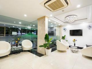 Khách sạn 2mt gò dầu, q. tân phú. dt 10 x 20m. kc 6 tầng. tn 210tr/th. giá chỉ 39 tỷ