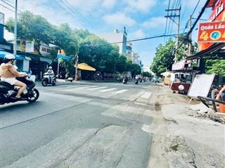 Góc 2mt dương đức hiền, q. tân phú. dt 16 x 18m. cn 180m2. kc cấp 4. tn 150tr/th. giá 34 tỷ